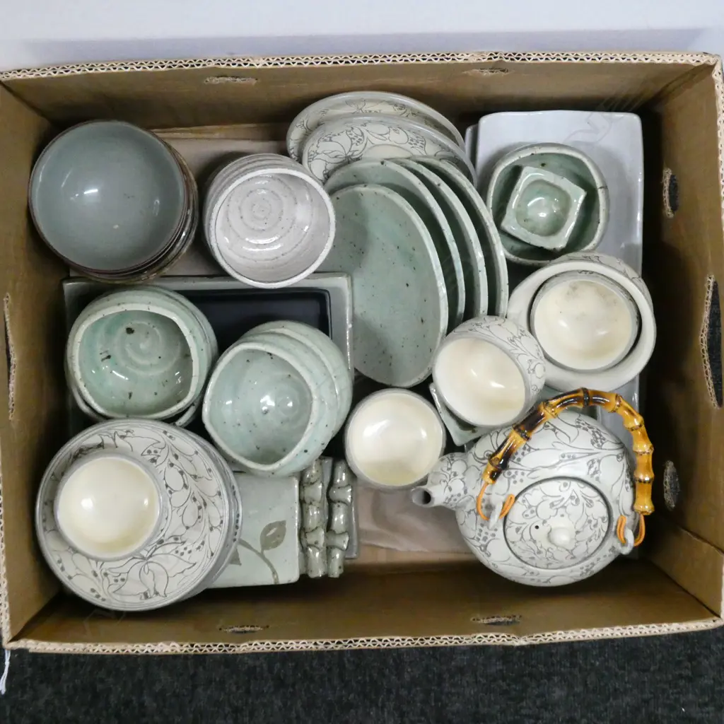 ASST. CERAMICS Image 1++