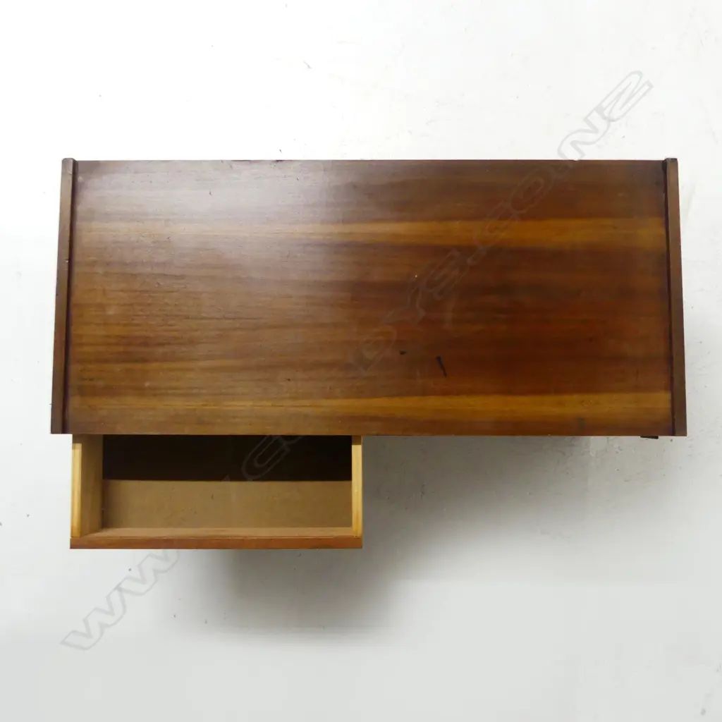 RETRO / MID CENTURY CABINET, WALL MOUNTS TO BACK 910x405x450mm Image 1++