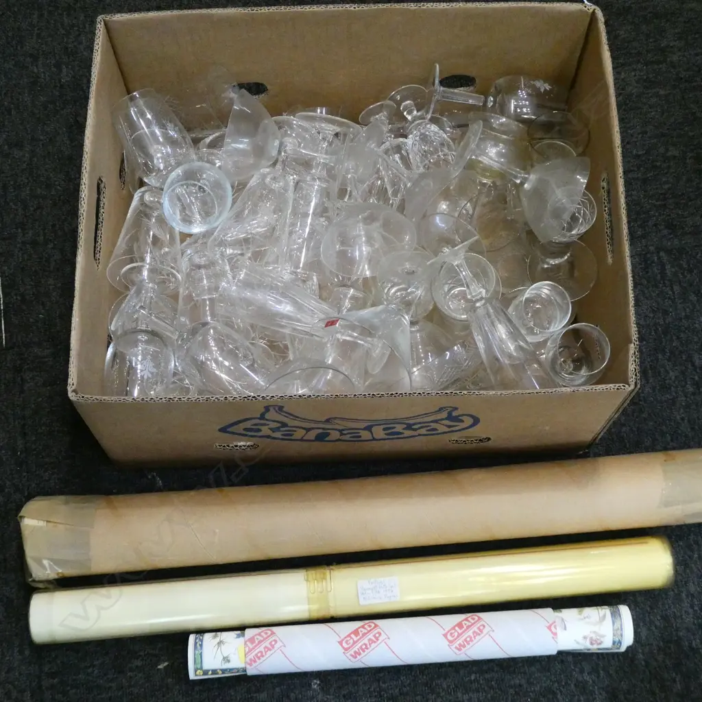 ASST. DRINKING GLASSES + POSTERS Image 1++