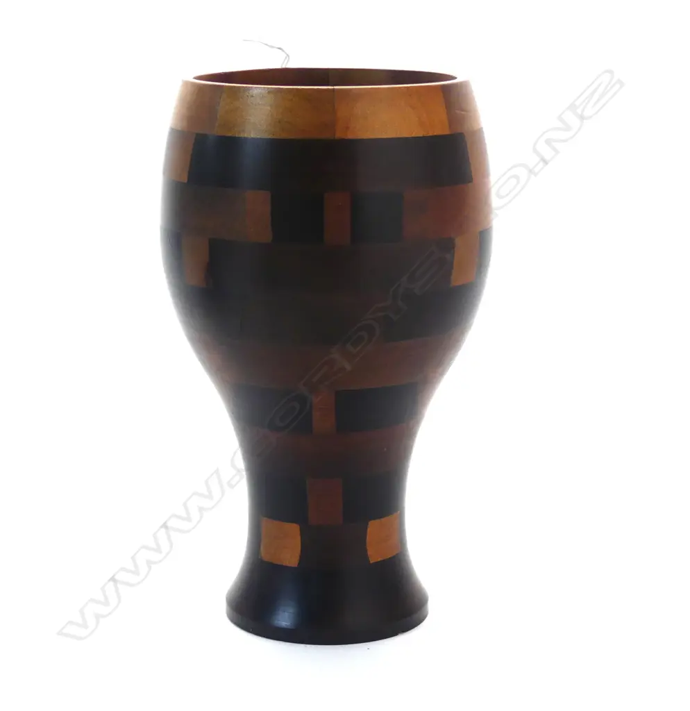 TURNED KAURI VASE H.175mm INSCRIBED VERSO 'A.B.C. BITS AUCKLAND KAURI JANE GIFFORD RESTORATION 2001' Image 1++