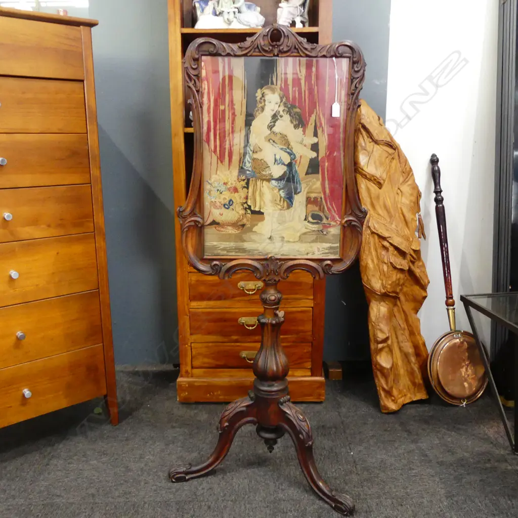 VICTORIAN NEEDLEWORK POLE SCREEN H.1320mm Image 1++