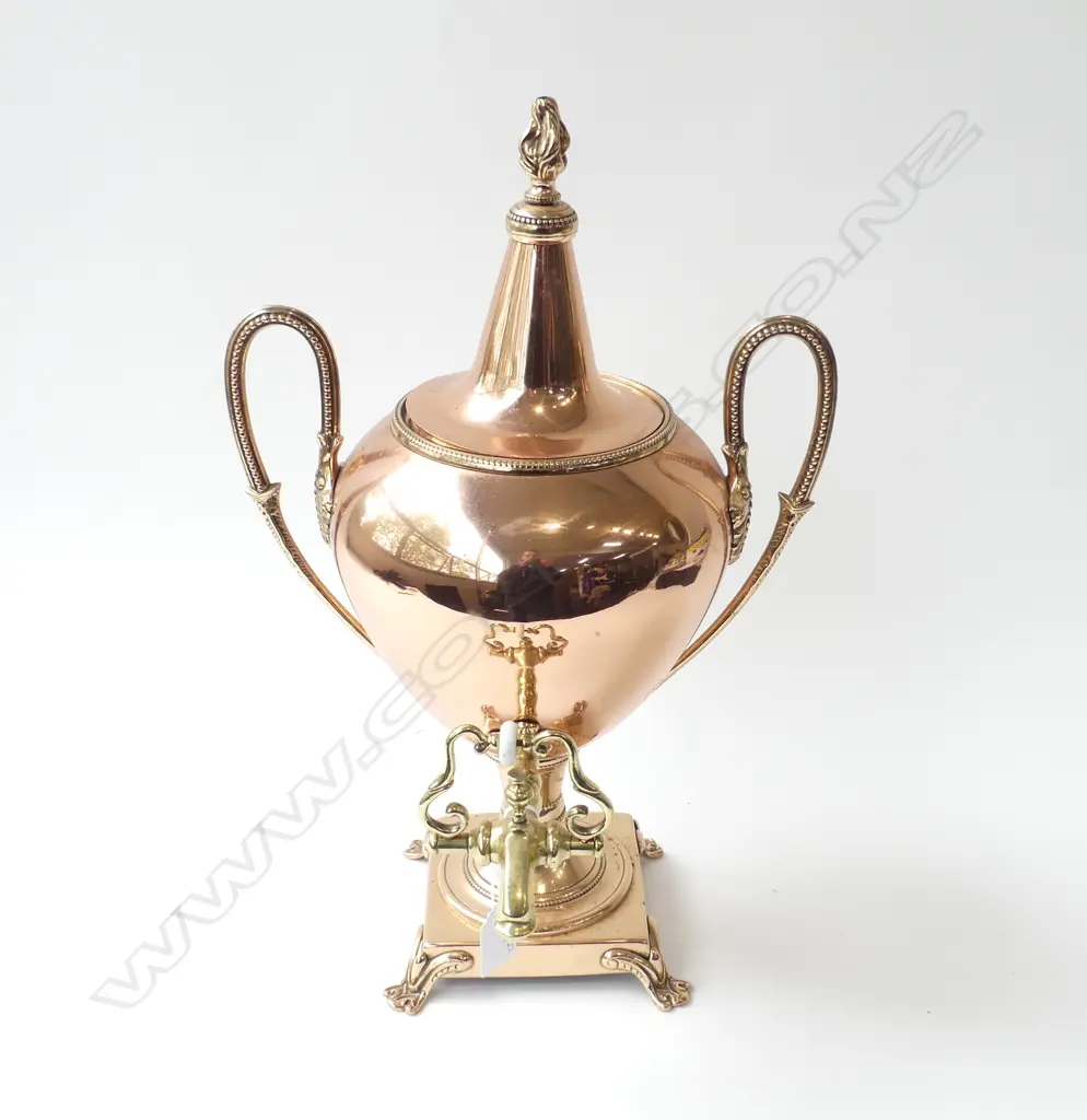 VINTAGE COPPER SAMOVAR 'SWAN NASH OXFORD ST. LONDON' H.440mm Image 1++