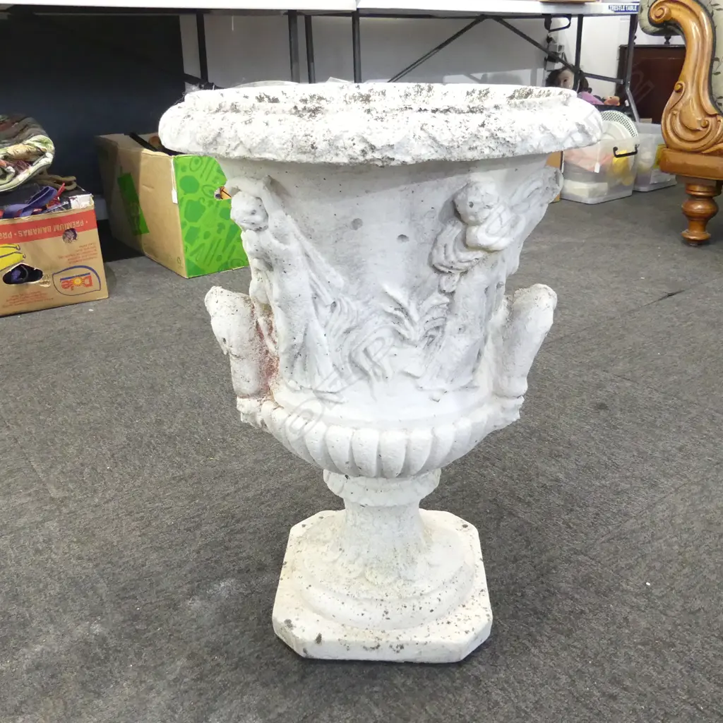 CONCRETE GARDEN URN H.570mm Image 1++