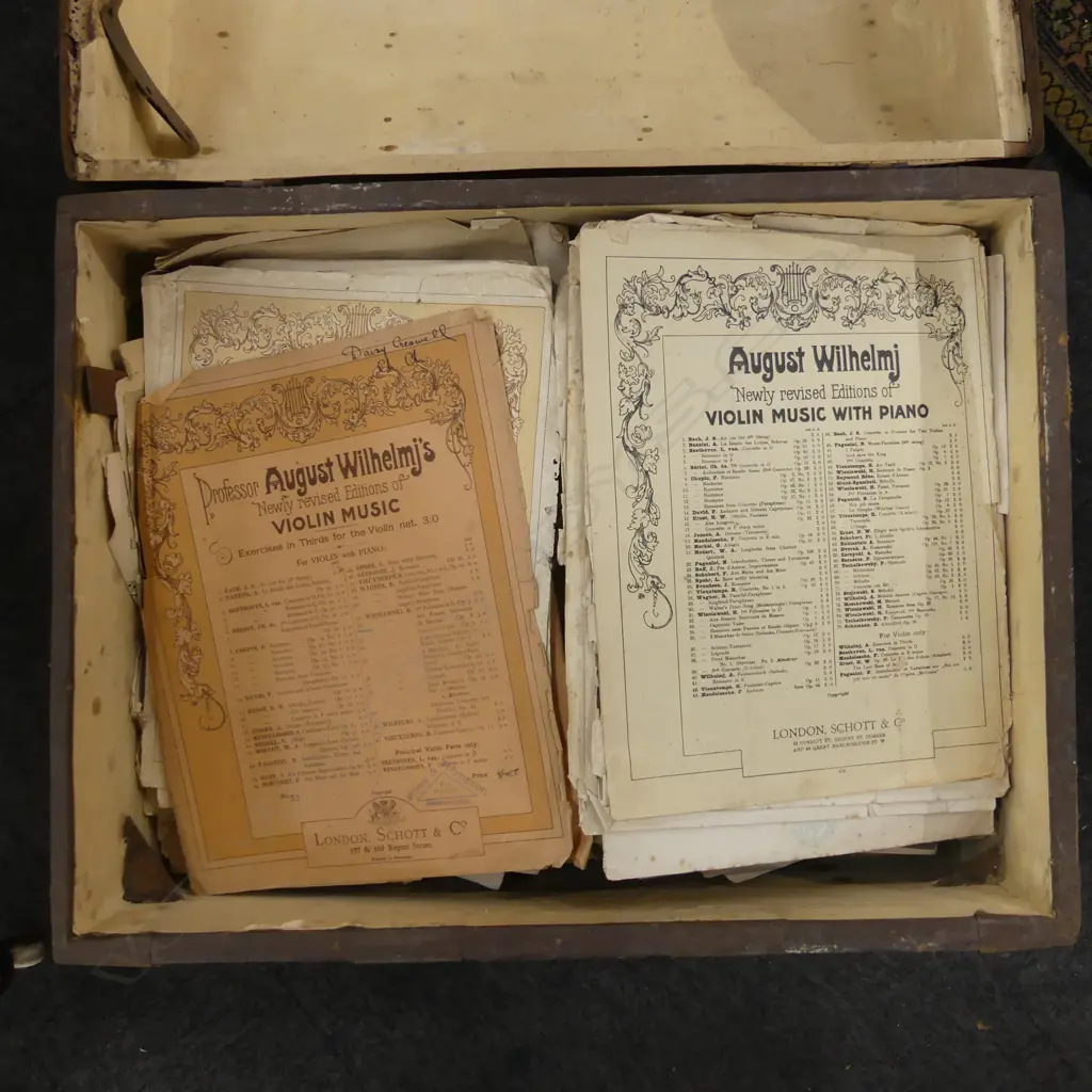 ANTIQUE SARATOGA TRUNK W.620mm & SHEET MUSIC CONTENTS Image 1++