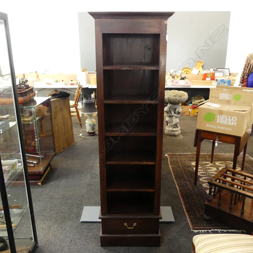 BOOKCASE 545x335x1810mm Image 1++