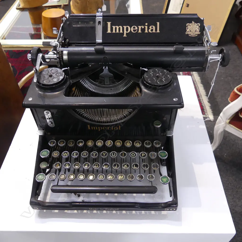 IMPERIAL TYPEWRITER Image 1++