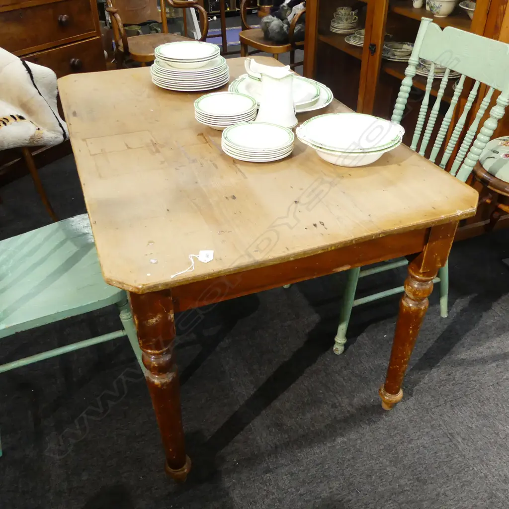COLONIAL KAURI KITCHEN TABLE some faults 1220 x 770 x 740mm Image 1++