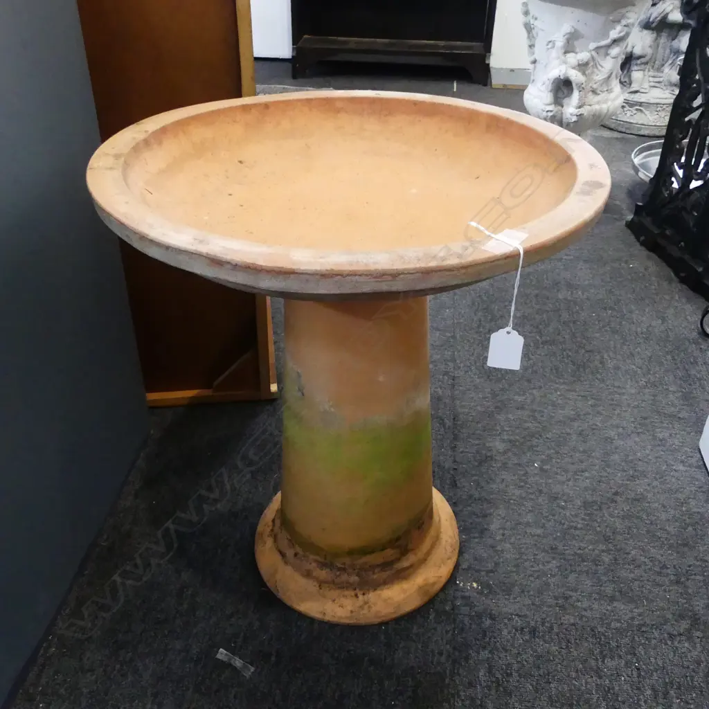 2 PART TERRACOTTA BIRD BATH H.540mm Image 1++