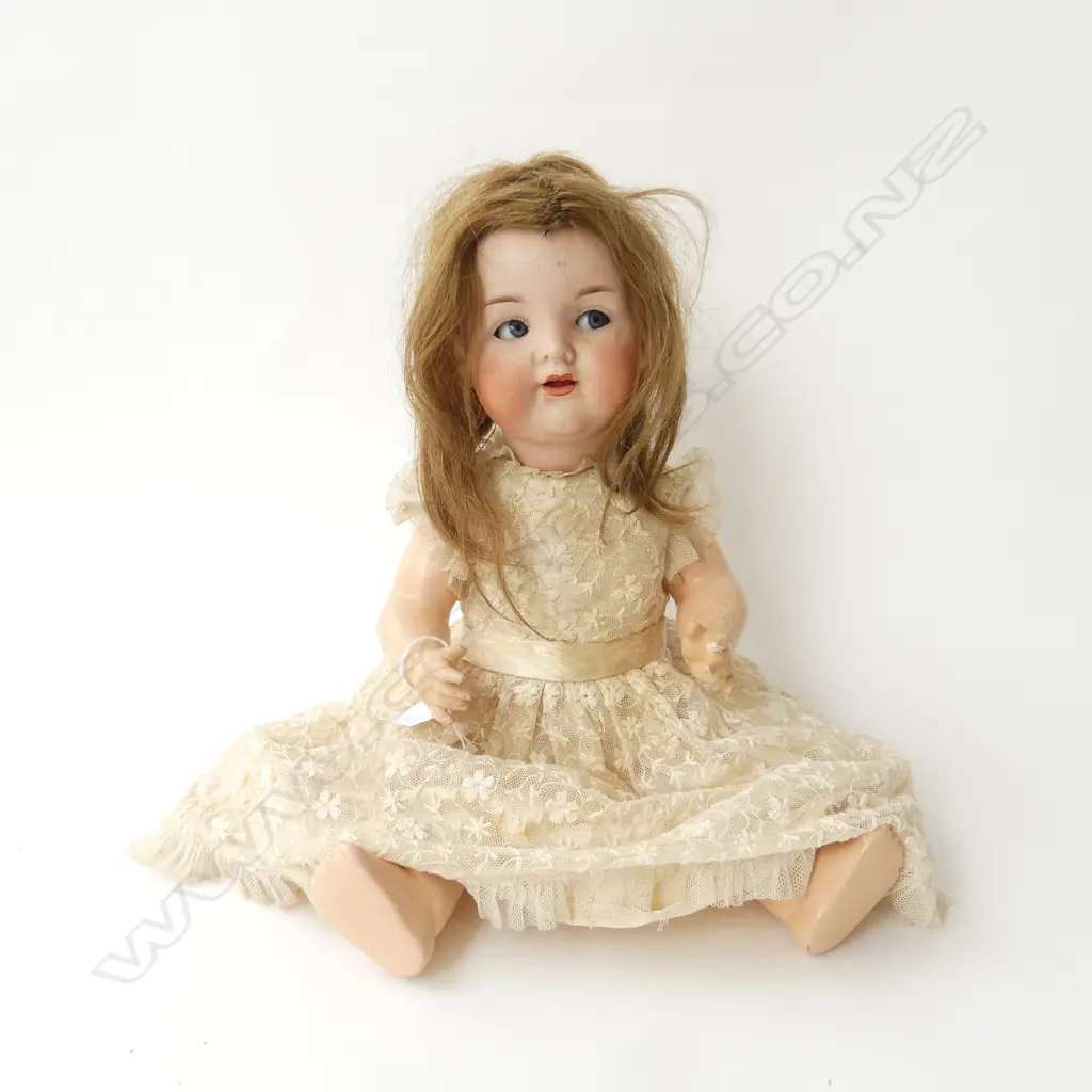 ARMAND MARSEILLE SLEEPY EYE DOLL H.430mm Image 1++