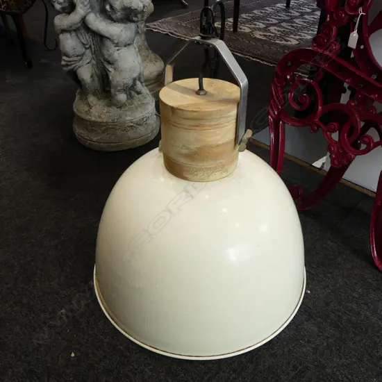 LG INDUSTRIAL LIGHT FITTING H.500mm
