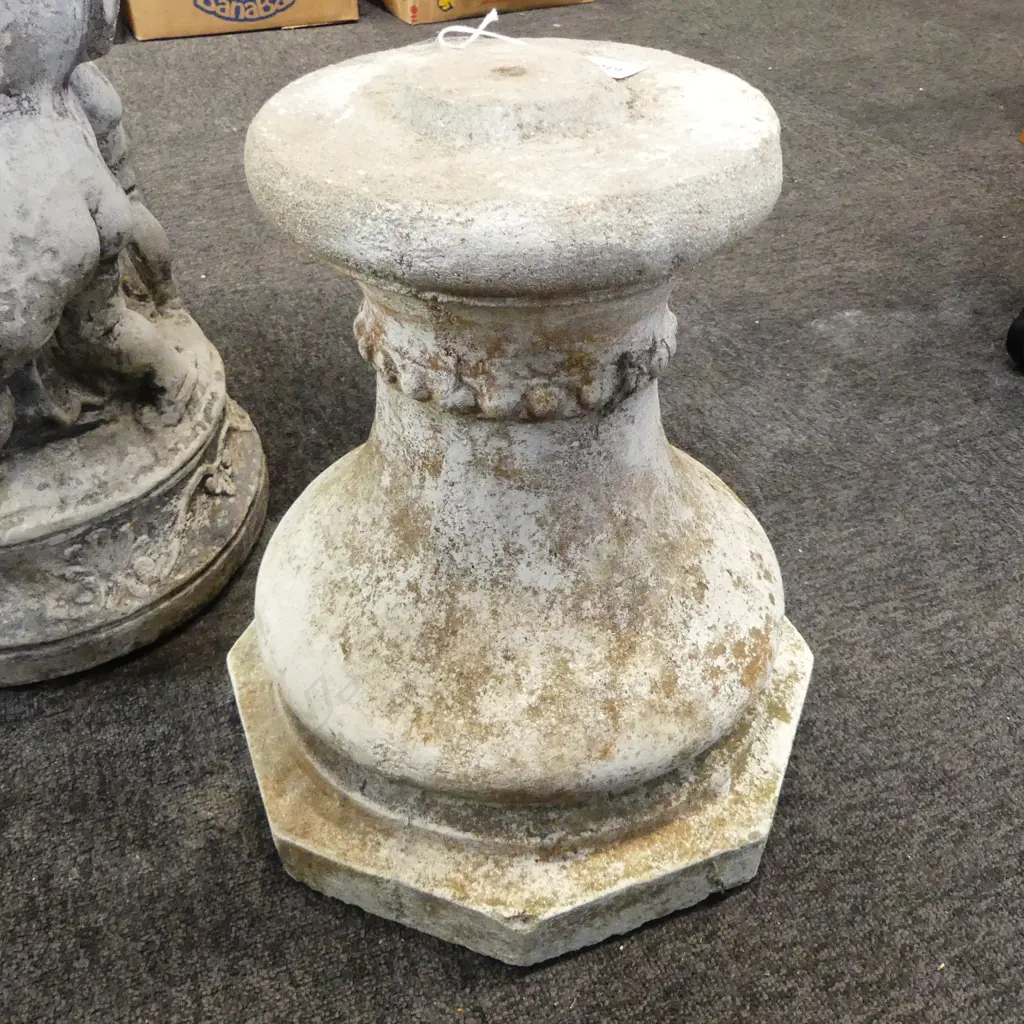 CONCRETE PLINTH H.360mm Image 1++