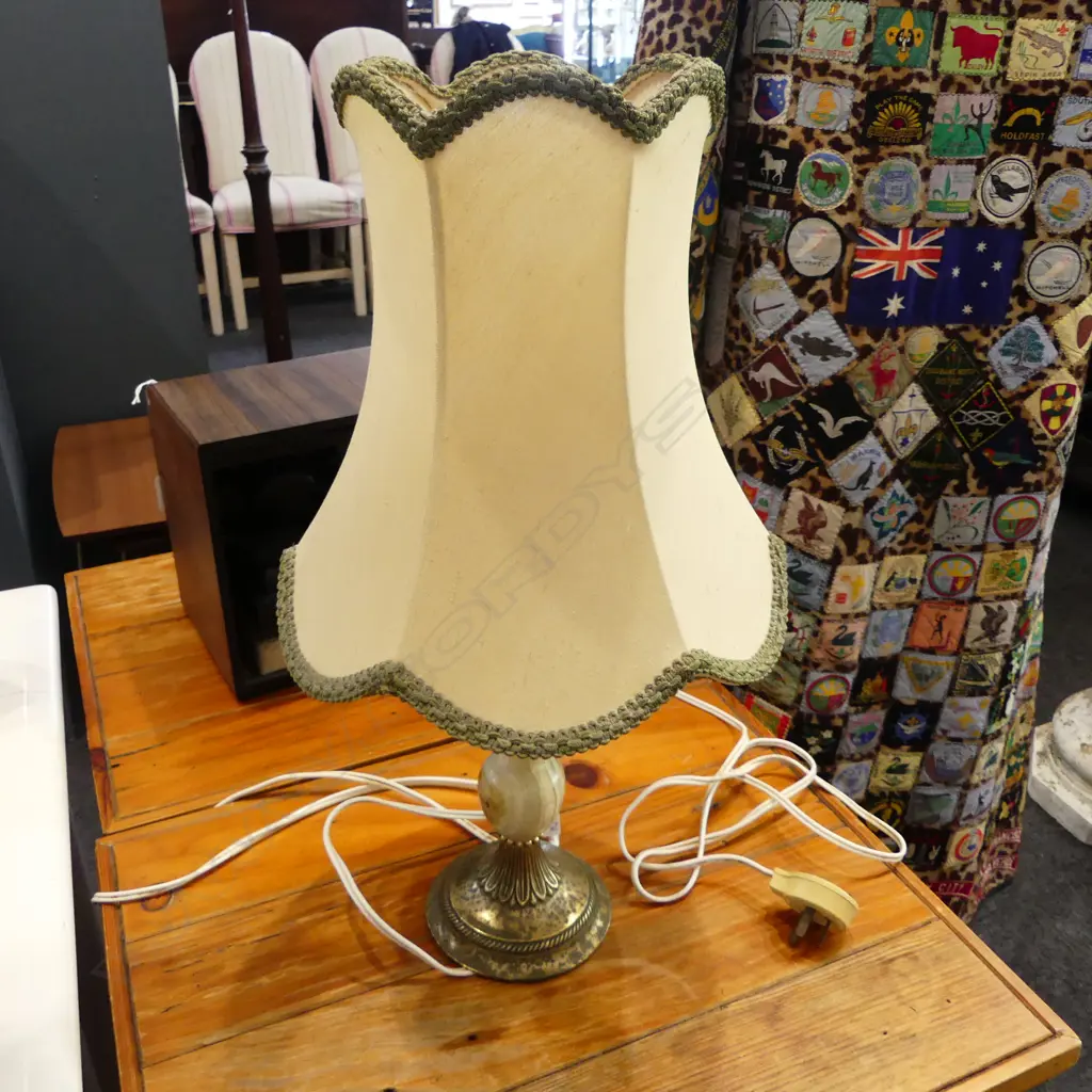 VINTAGE TABLE LAMP, ONYX BASE, FAULTED H.460mm Image 1++