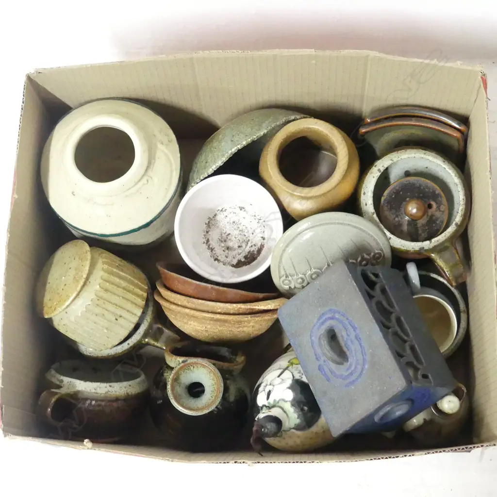 ASST. STUDIO POTTERY Image 1++