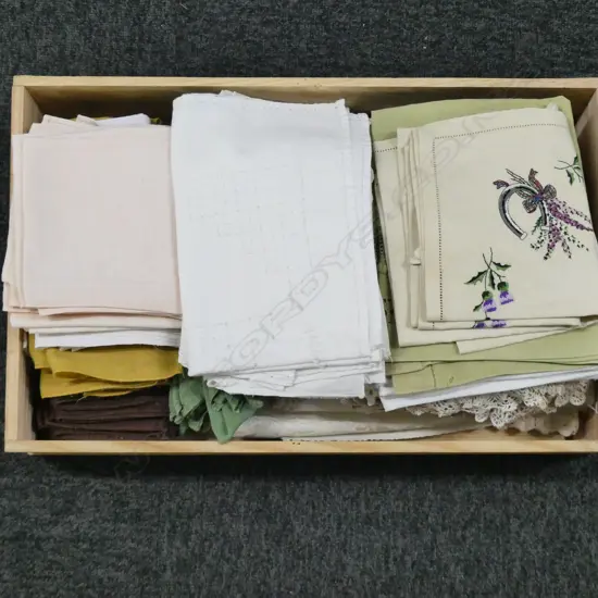 TRAY VINTAGE LINEN