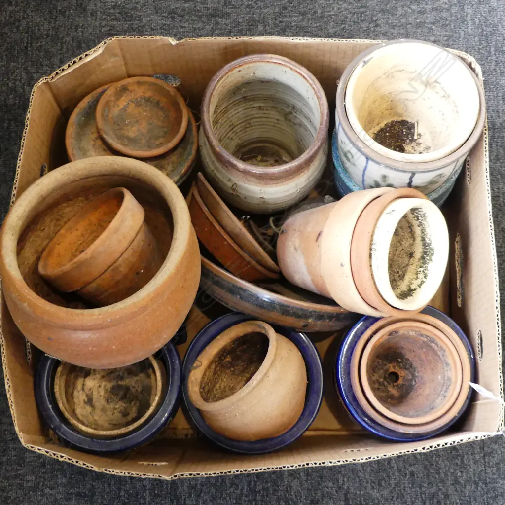 ASST. GARDEN POTS; TERRACOTTA ETC Image 1++