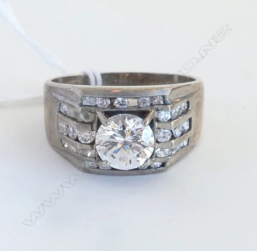 S/SILVER DRESS RING WITH BRILLIANT CUT ZIRCONS SIZE Z Image 1++