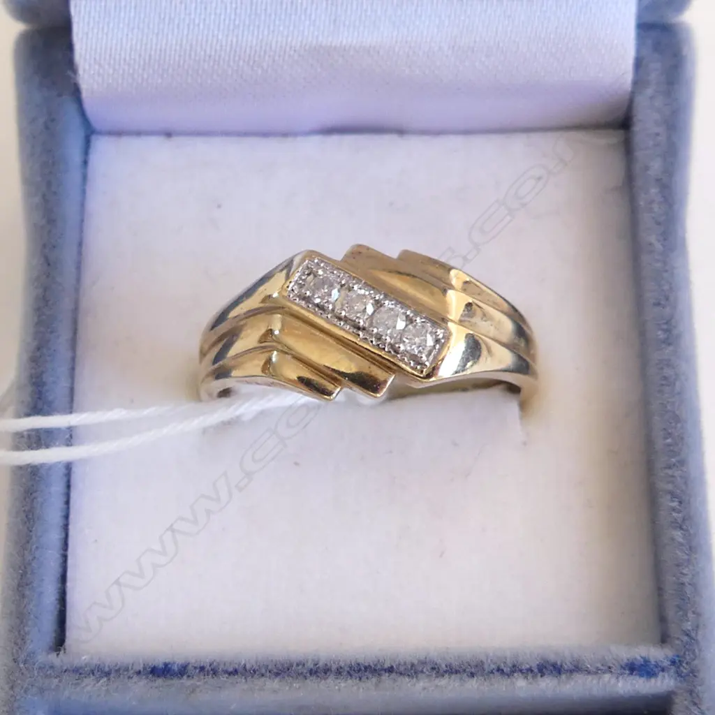 9CT GOLD  & 4 STONE DIAMOND RING, WEIGHT 2.1GMS SIZE R Image 1++