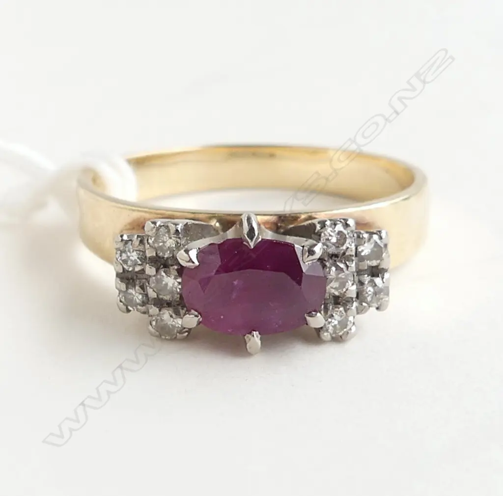 9ct RUBY & DIAMOND RING D=0.20ct, 4.4gm, SIZE Q Image 1++