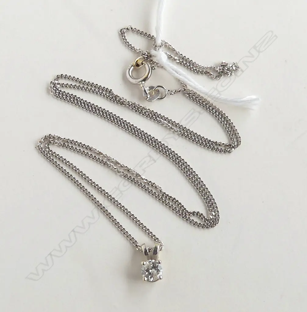 14ct SET DIAMOND PENDANT ON 18ct WHT GOLD CHAIN, 50cm, D=0.25ct, 2.9gm Image 1++