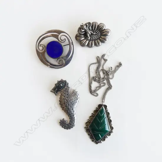 3 SILVER HANDCRAFTED BROOCHES & SILVER BACKED CARVED STONE PENDANT