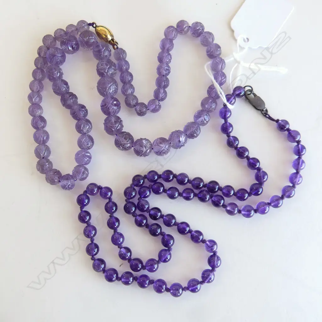 2 NECKLACES; PEKING CUT GLASS & AMETHYST KNOTTED BEAD Image 1++