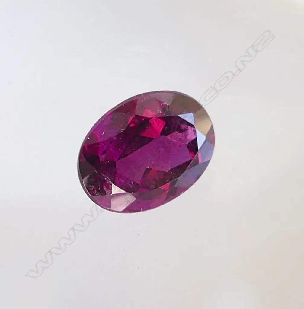 UNSET RHODOLITE GARNET 1.92CT RATING 6 Image 1++