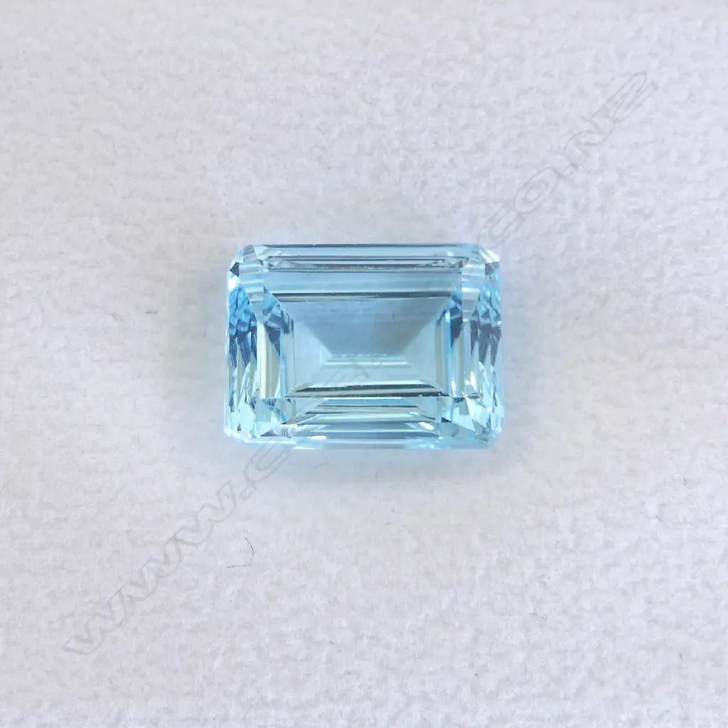 BLUE TOPAZ NATURAL GEMSTONE, OCTAGON CUT, 13.69ct Image 1++