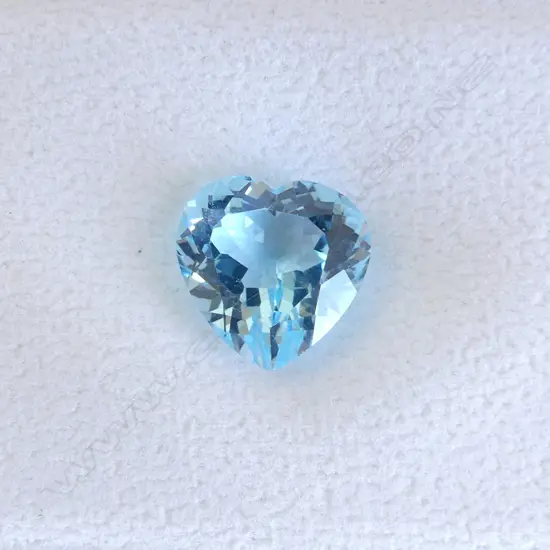 NATURAL BLUE TOPAZ, HEART FACETED CUT, 14.35ct