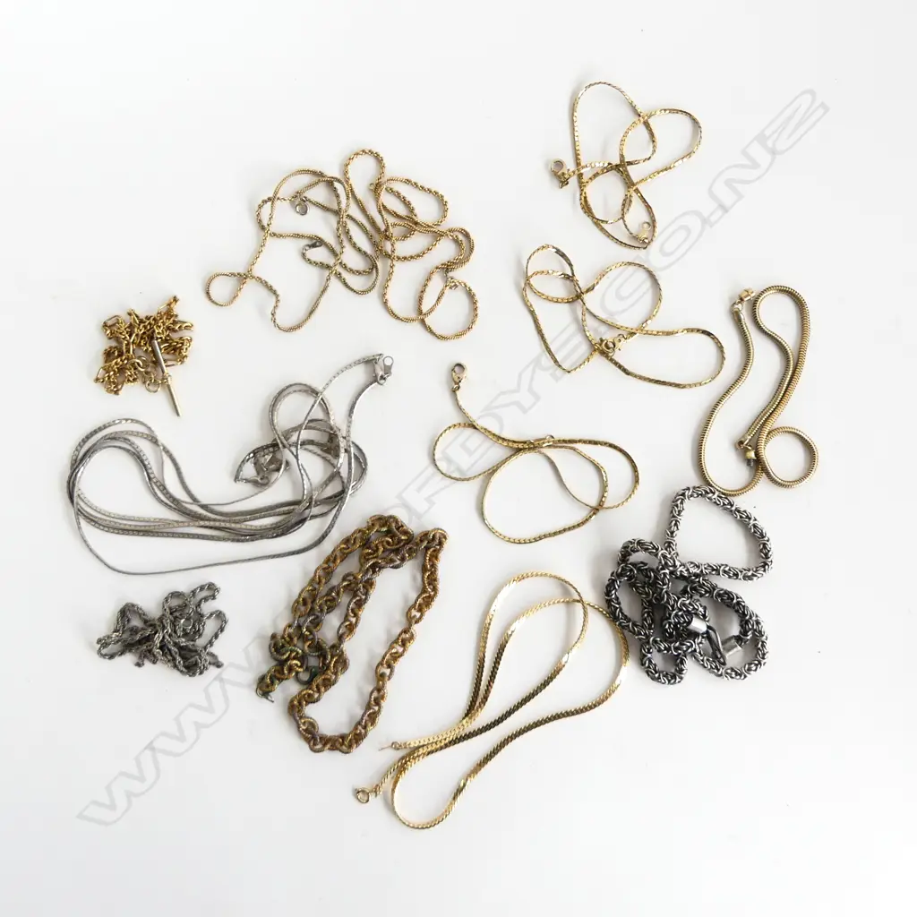 GP & SILVER METAL NECKLACES Image 1++