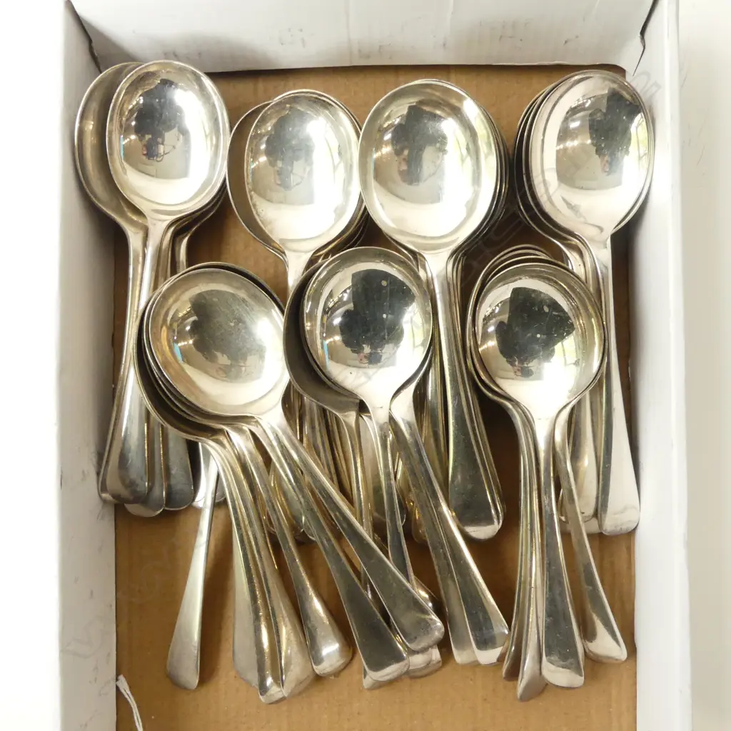 50 ENGLISH SILVER PLATED SOUP SPOONS Image 1++