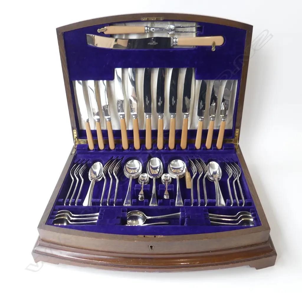 CANTEEN OF WALKER & HALL EP CUTLERY SERVICE L.480mm Image 1++