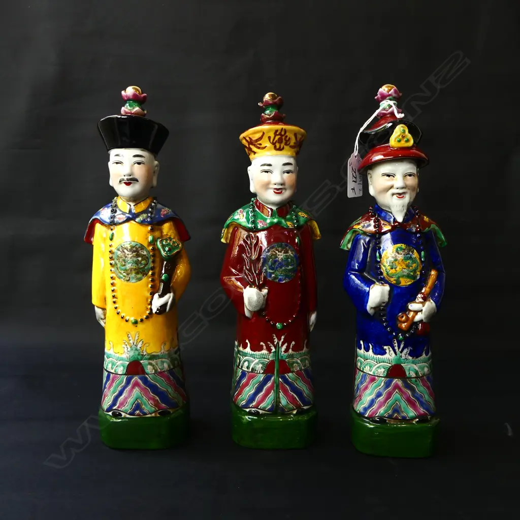 3 CHINESE CERAMIC FIGURES H.300mm Image 1++