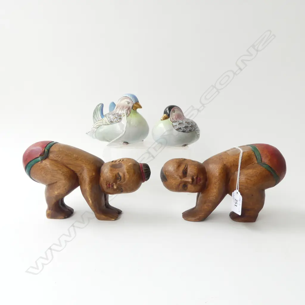 PR VINTAGE CHINESE KNEELING CHILD FIGURES 130 x 200mm & PR CHINESE PAINTED PORCELAIN DUCKS Image 1++