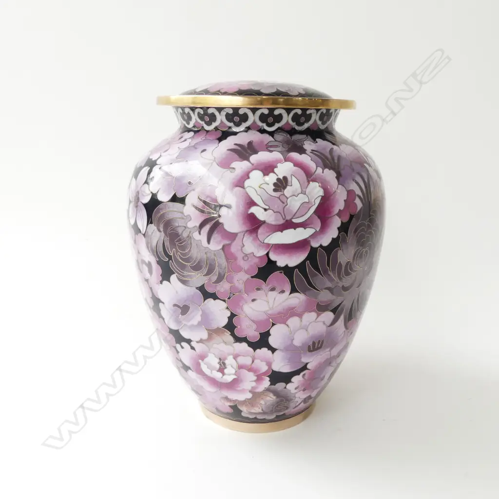 LG LIDDED CLOISONNE LIDDED URN PINK CHRYSANTHEMUM ON A BLACK BASE. H.230mm Image 1++