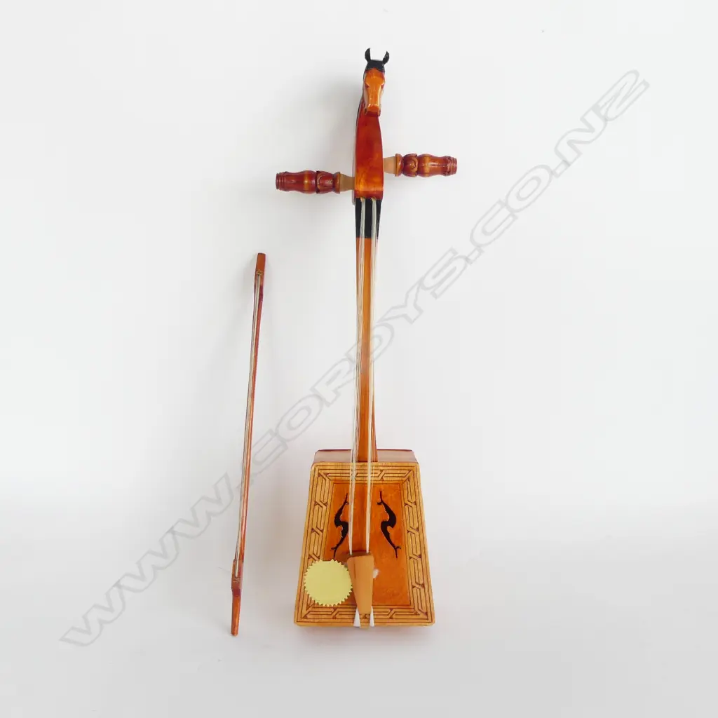 CASED MONGOLIAN MORIN KHUUR 'HORSE FIDDLE' L.450mm Image 1++