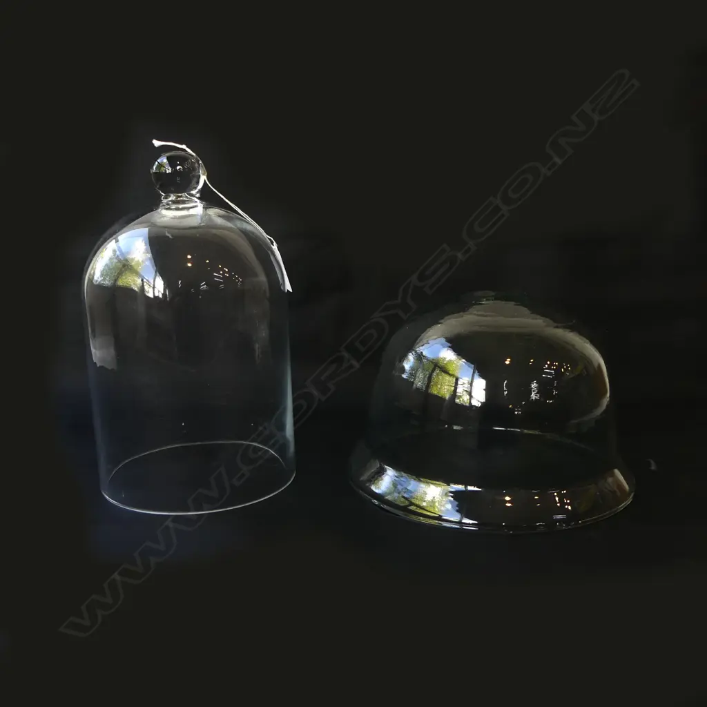 2 GLASS DOMES, 215mm dia, H.240mm Image 1++