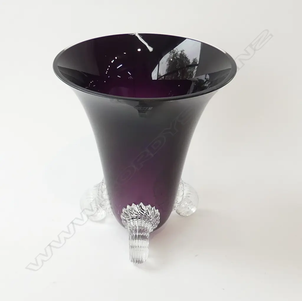 PURPLE GLASS VASE H180mm Image 1++