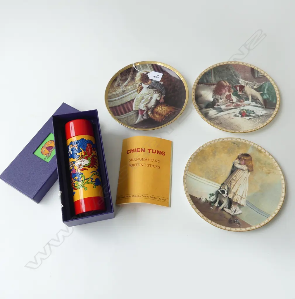 3 R/D CHRISTMAS PLATES & BOXED SHANGHAI TANG FORTUNE STICKS Image 1++