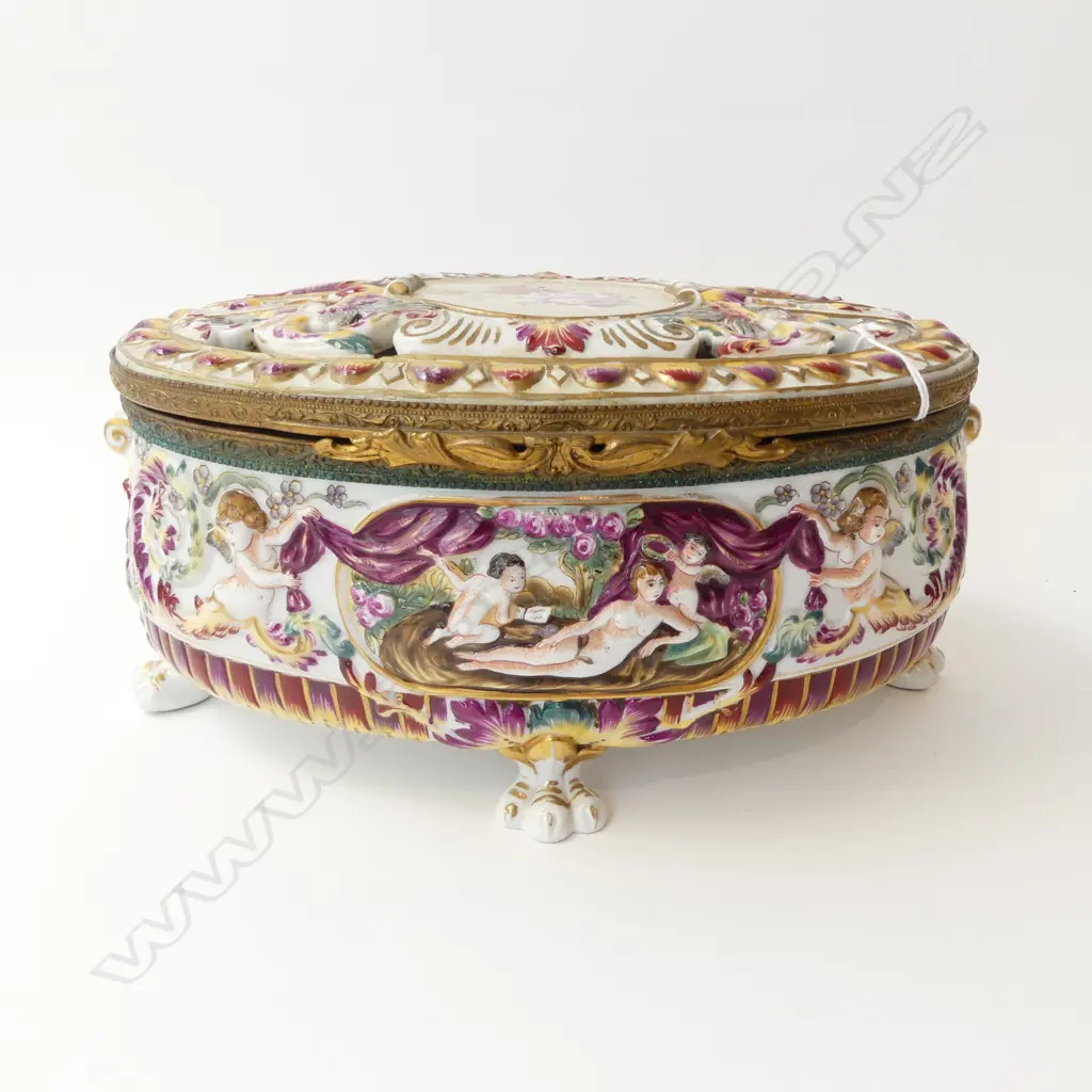 CAPODIMONTE LIDDED CONTAINER W.255mm LID REPAIRED Image 1++