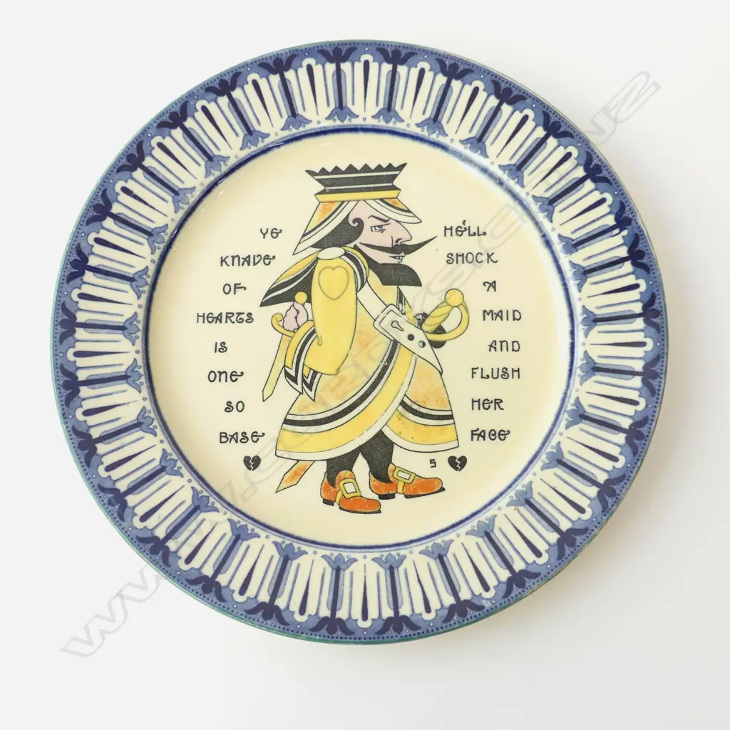 ROYAL DOULTON KNAVE OF HEARTS PLATE. DIA.265MM Image 1++