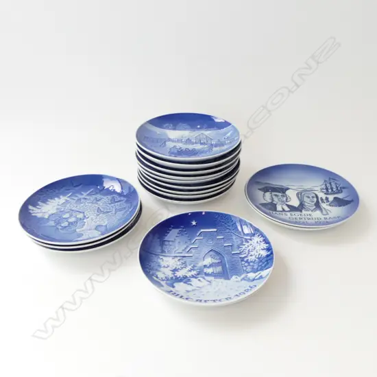17 B&G COPENHAGEN XMAS PLATES 185mm dia