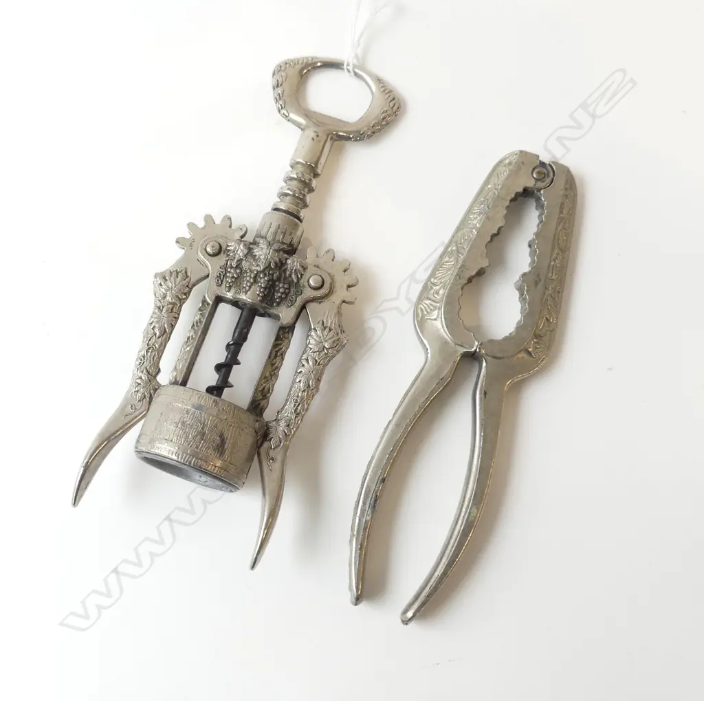 CORKSCREW + NUTCRACKER Image 1++