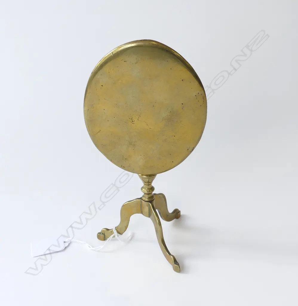 VICTORIAN BRASS TILT TOP TABLE CANDLE REFLECTOR, L.195MM   Image 1++