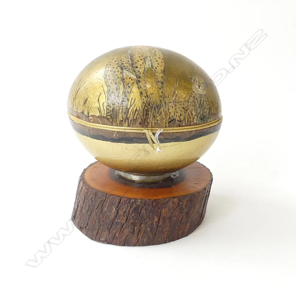 HANDPAINTED OSTRICH EGG TRINKET BOX [REPAIR] Image 1++