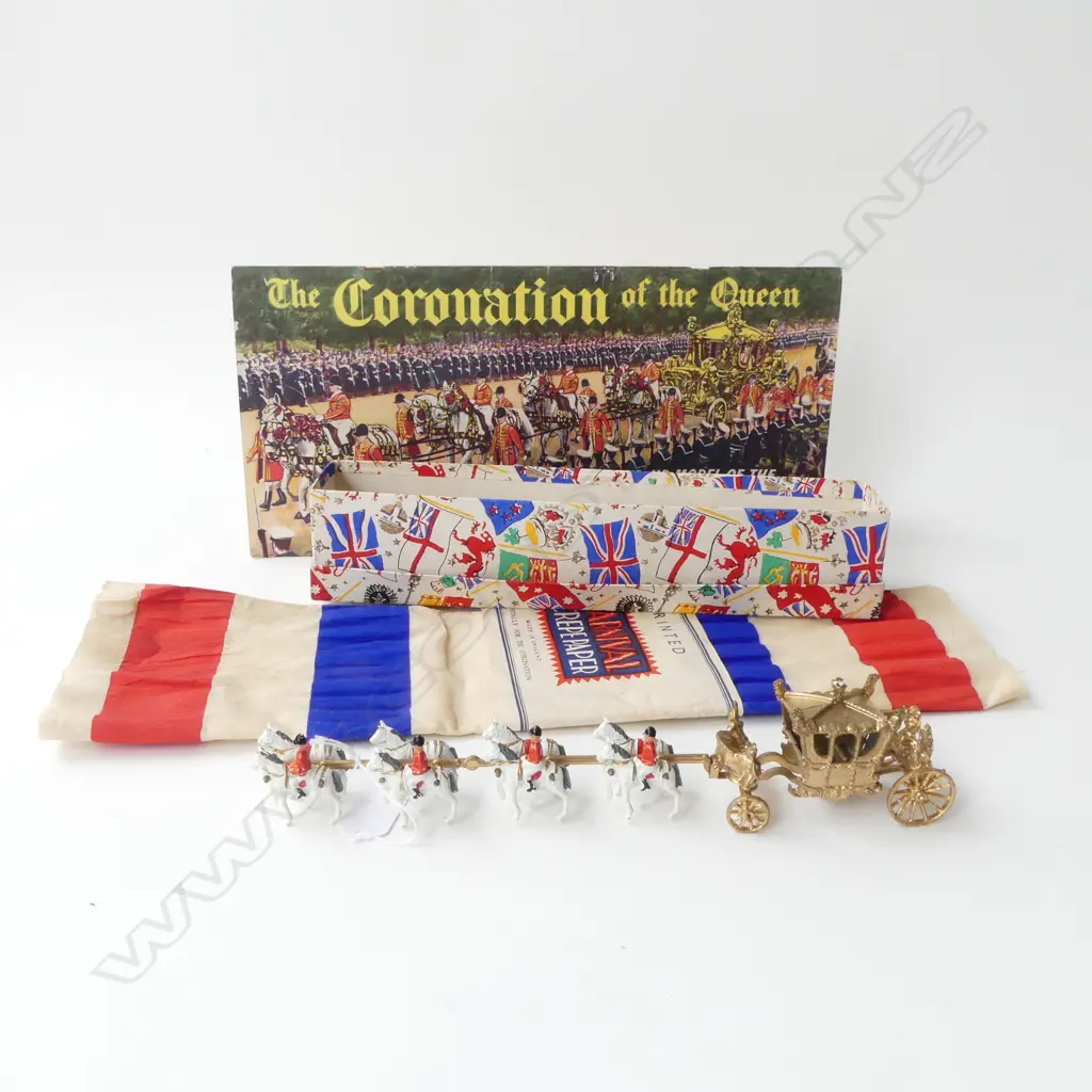 3 1953 CORONATION PCES; 3D PAPER MODEL, CARNIVAL CREPE, COACH MODEL L.310mm Image 1++