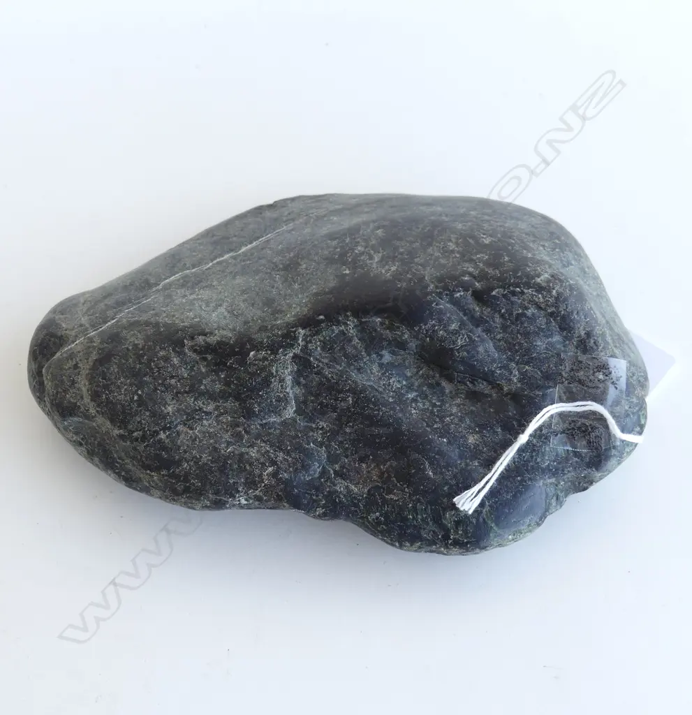 NZ JADE RIVER  STONE  L170MM Image 1++
