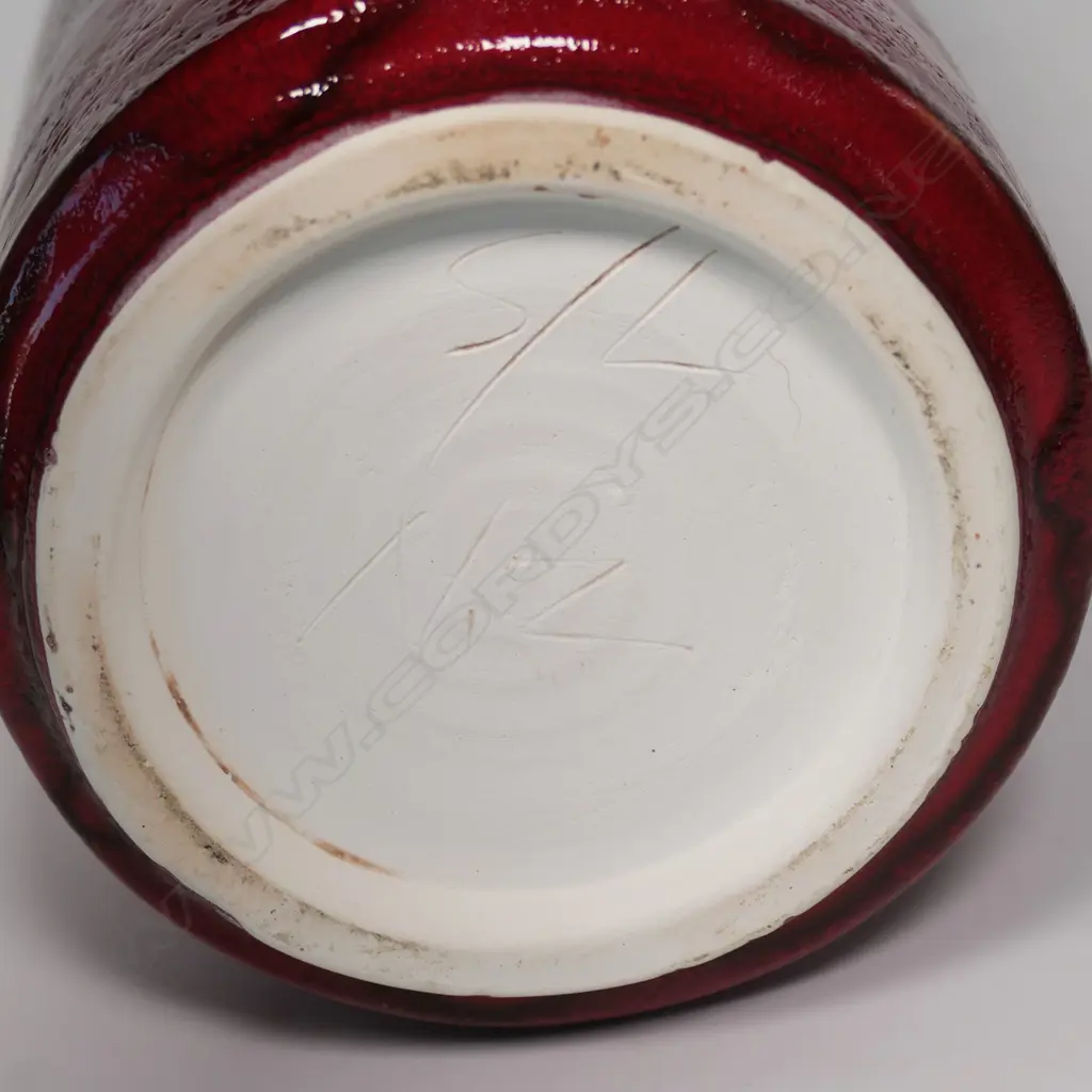 KEUM SUN LEE/SANG SOOL SHIM RED CYLINDER BOTTLE/ VASE, SIGNED, H.315 mm Image 1++