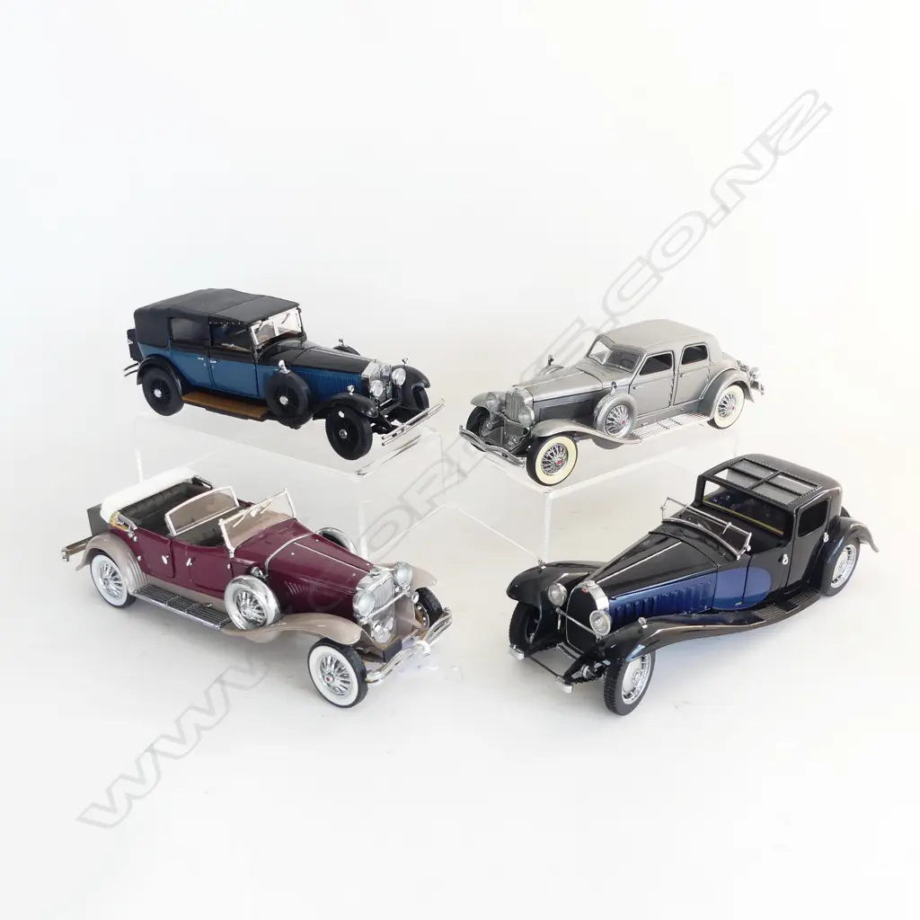 4 FRANKLIN MINT MODEL CARS: 1930, 1933 DUESENBERG, 1930 BUGATI COUPE, 1929 ROLLS ROYCE PHANTOM Image 1++