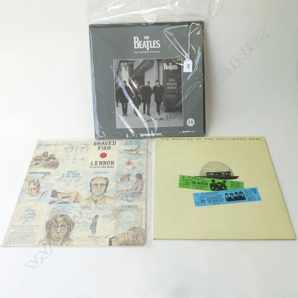 3 BEATLES RECORDS: LIVE AT BBC (3 LP JAPANESE PRESSING), LENNON SHAVED FISH, HOLLYWOOD BOWL  Image 1++