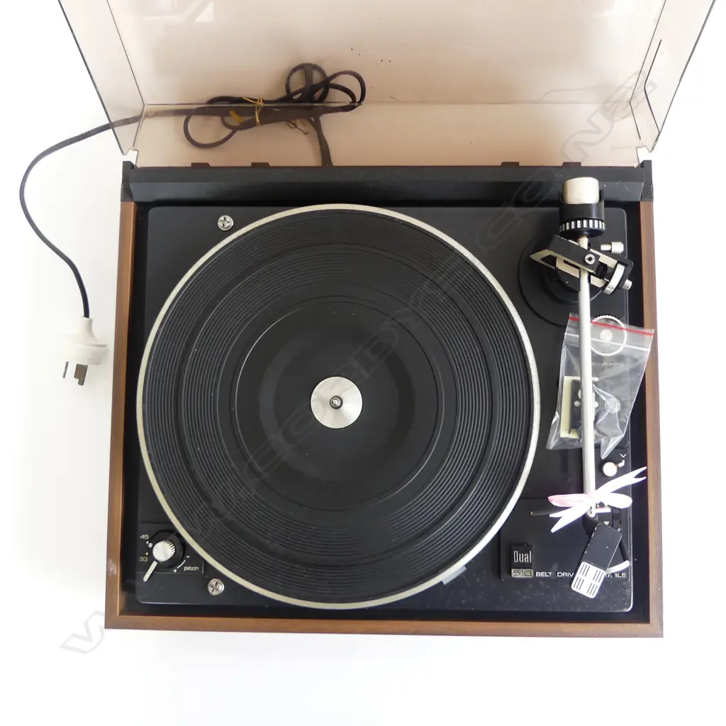 DUAL 510 TURNTABLE Image 1++